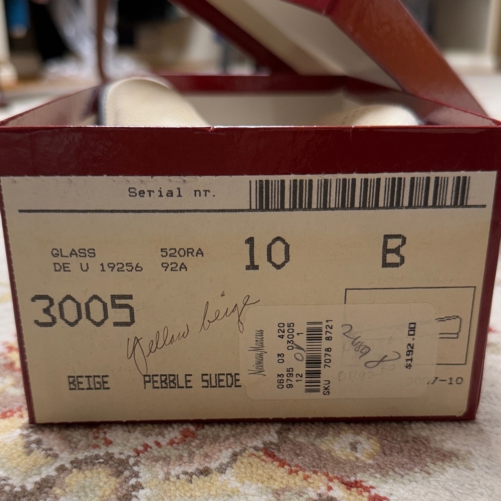 Salvatore Ferragamo Glass style shoe - Picture 10 of 10